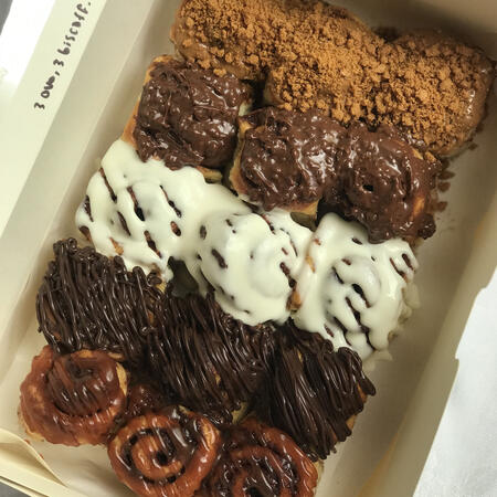 15pcs baby rolls mix with 3 ovomaltine, 3 biscoff (RM30)