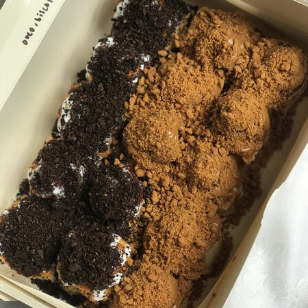 15pcs baby rolls of oreo and biscoff toppings (RM33)