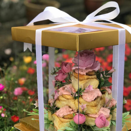 Cinnamon rolls tower with fresh strawberry compote toppings (RM95 - including deco, ribbon and transparent marble box)